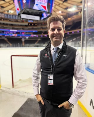 On the ice and in the stands 🏒❄️ CrowdRx was on-site at the NY Rangers games, keeping players and fans safe so the focus stays on the game. #CrowdRx #NYRangers #KeepingYourEventUnEventful