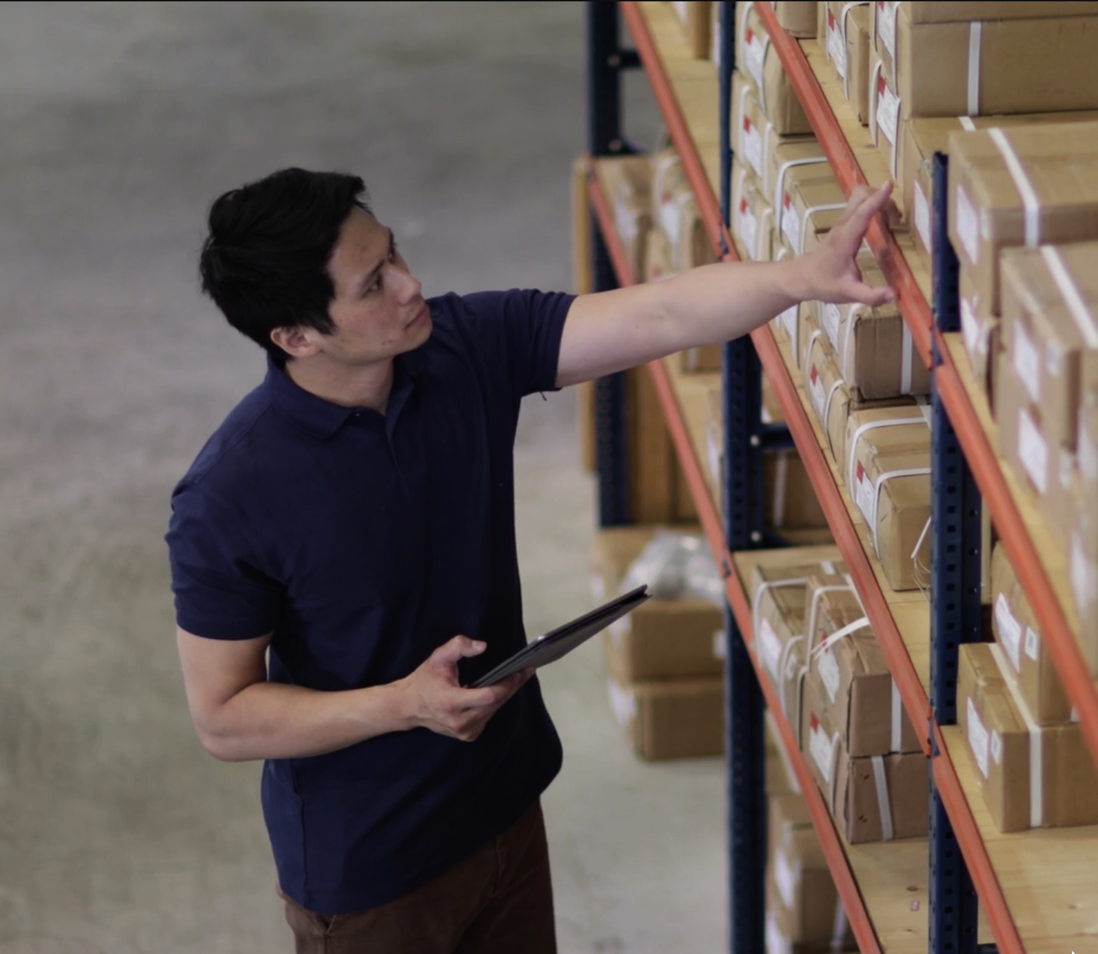 Employee health screening at a logistics hub